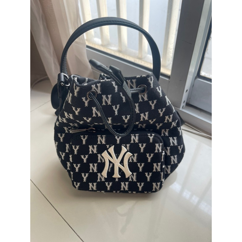 tas MLB warna hitam asli preloved