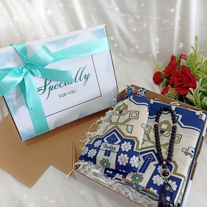 

Hampers ulang tahun / kado / gift / Hijab / Sajadah / Tasbih /Peci / souvenir/ Oleh-oleh / Haji / Syukuran pengajian/kado / hari guru /kado guru