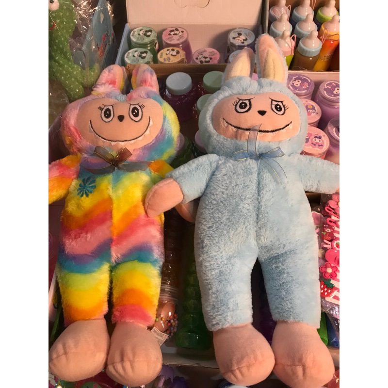 Boneka labubu