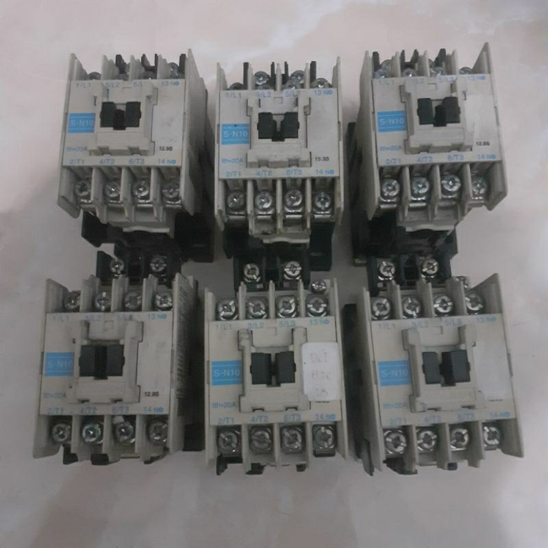 KONTAKTOR SN-10 20A 220V BEKAS CUKUB BAIK