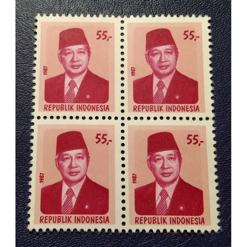 

Prangko Lawas Presiden Indonesia Soeharto B4 (4 Keping) Tahun 1987