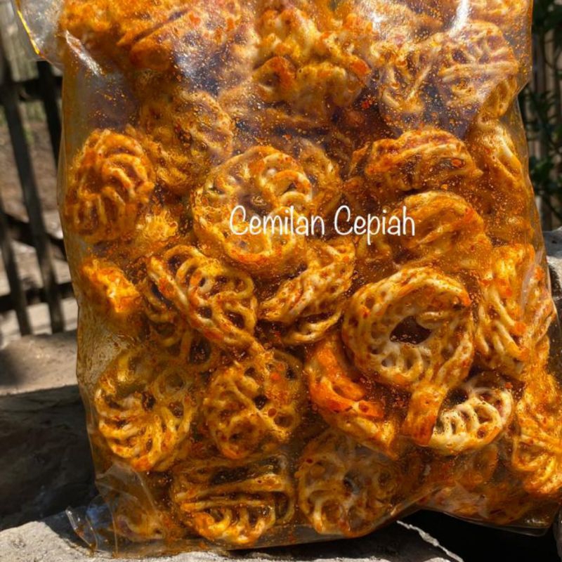 

Seblak kerupuk pedo kerupuk mawar bantat pedas daun jeruk isi 1 kg seblak Rafael seblak viral