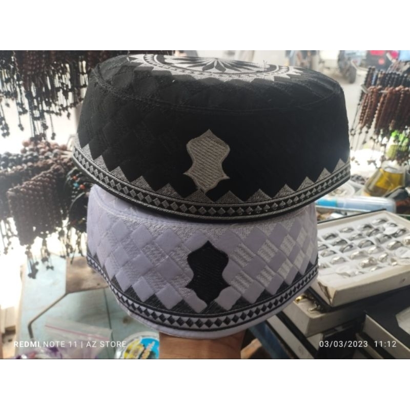 Peci Kopiah Terompah