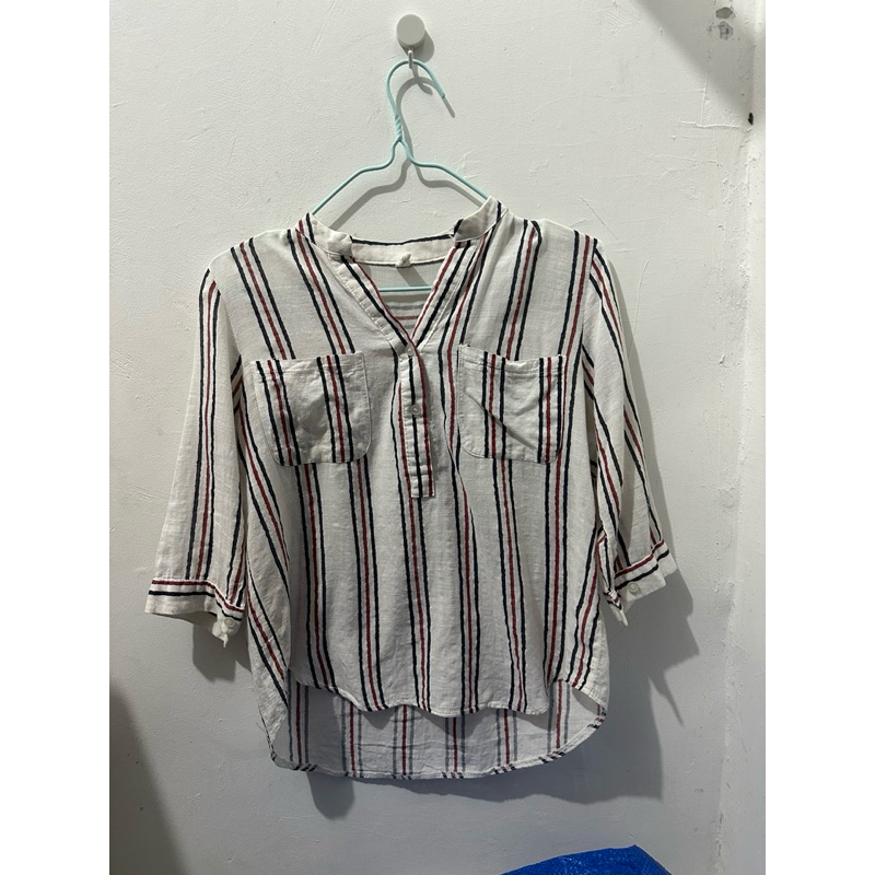 kemeja blouse putih garis garis