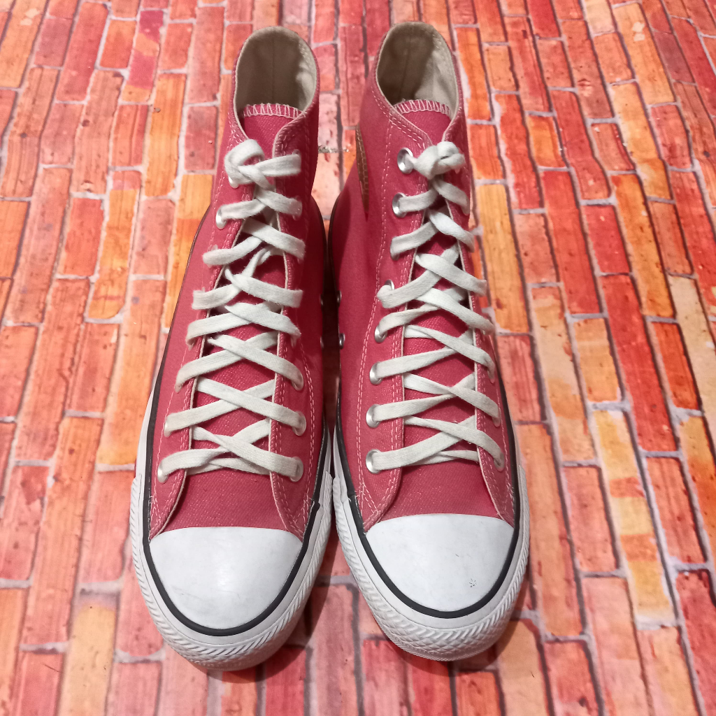 Sepatu Converse Chuck Taylor All Star Sucker Love size 40