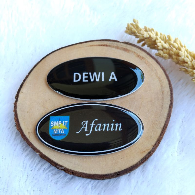 

Nama Dada Oval Premium Lapis Resin /Name Tag/Nametag Oval