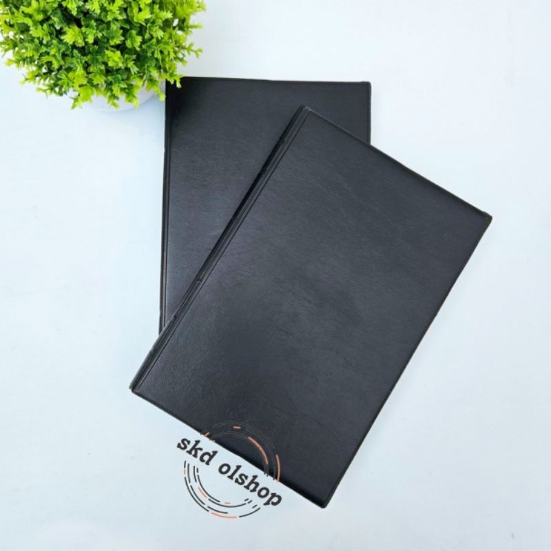 

buku agenda cover polos/Agenda cover polos hitam uk A5 21 cm x 14 cm (terima cetak costume merek)