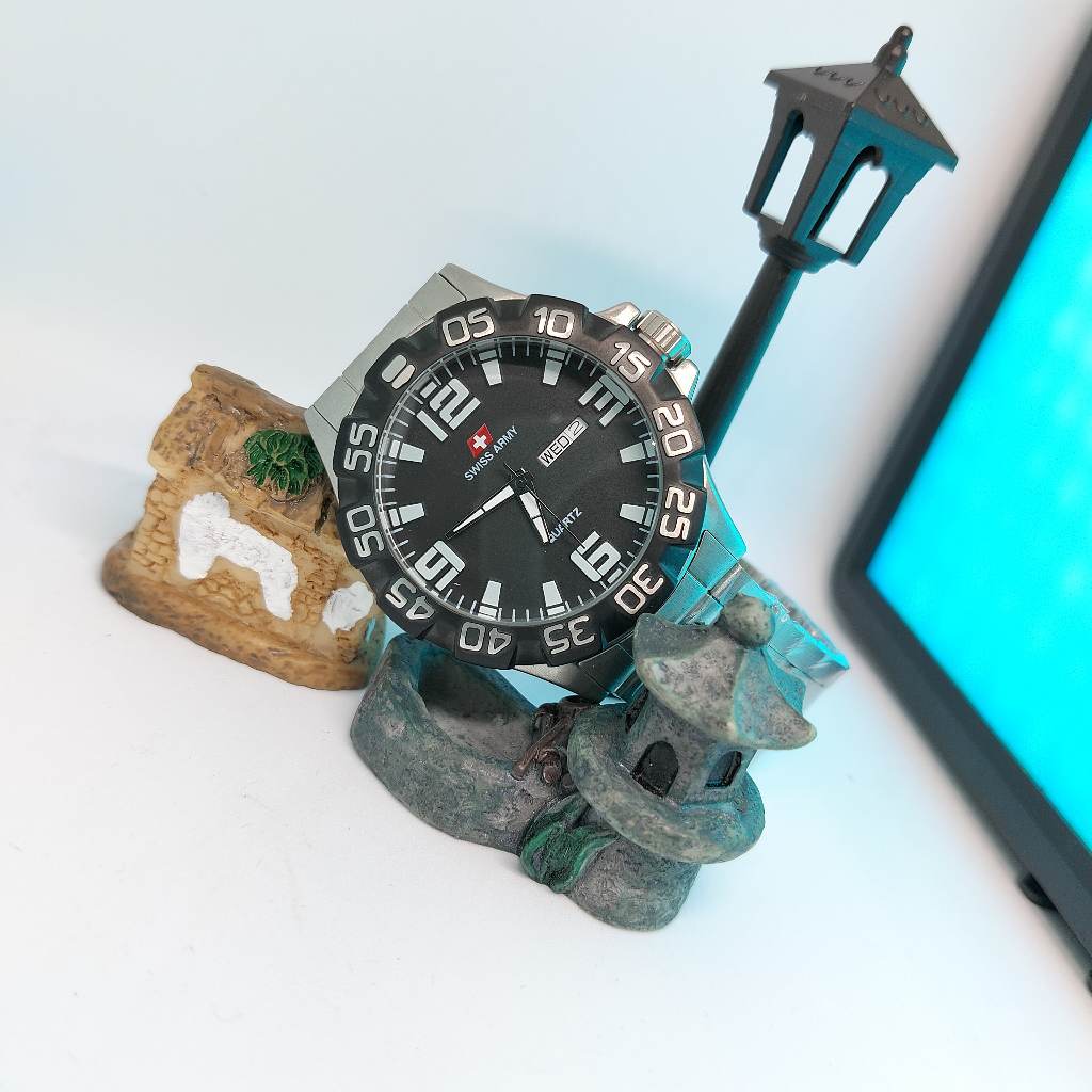 Jam tangan pria series Swiss army rantai casual