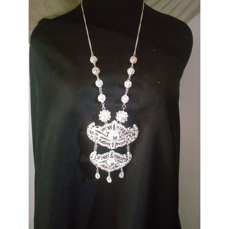 kalung perak ethnic