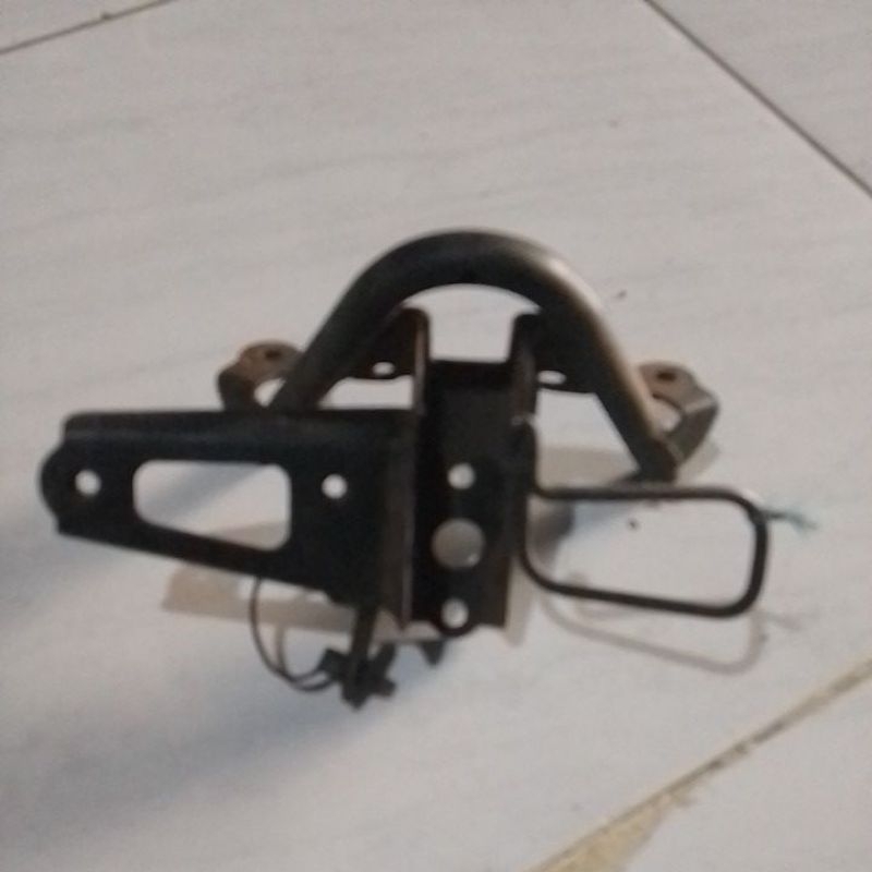 BREKET BRACKET DUDUKAN TAMENG DASI MIO M3 MIO Z ORI COPOTAN