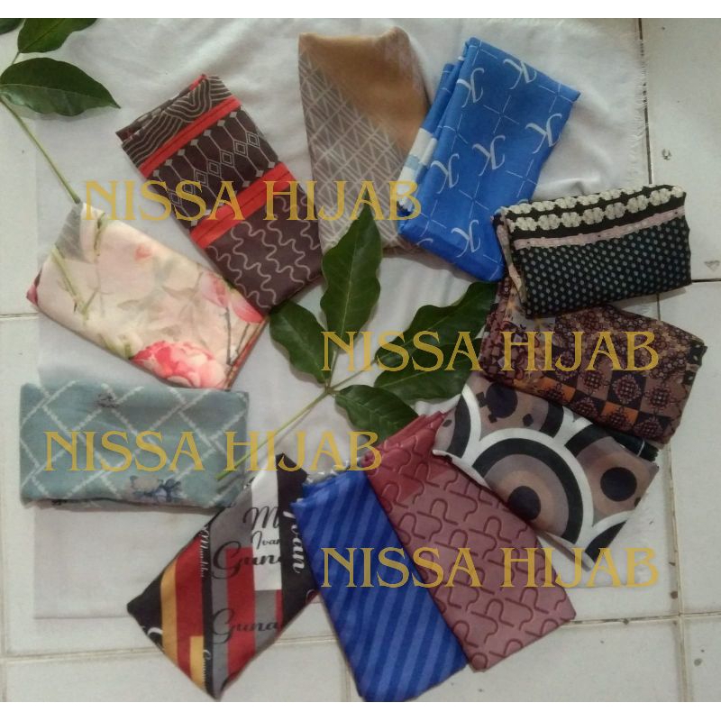 Hijab Segi Empat Motif Lasercut