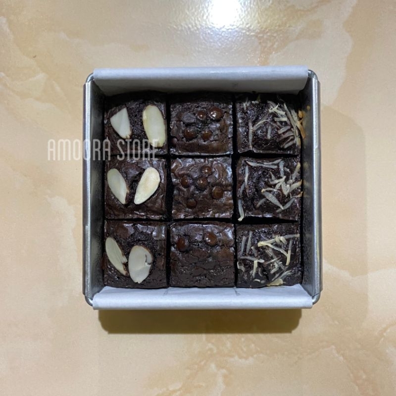 

BROWNIS FUDGY || SIZE 10×10 || BROWNIS PANGGANG DARK CHOCOLATE