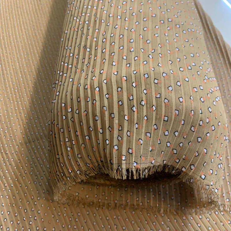 kain ceruty plisket - kain plisket premium - kain pleat ceruti - kain ceruti motif - kain plisket mo