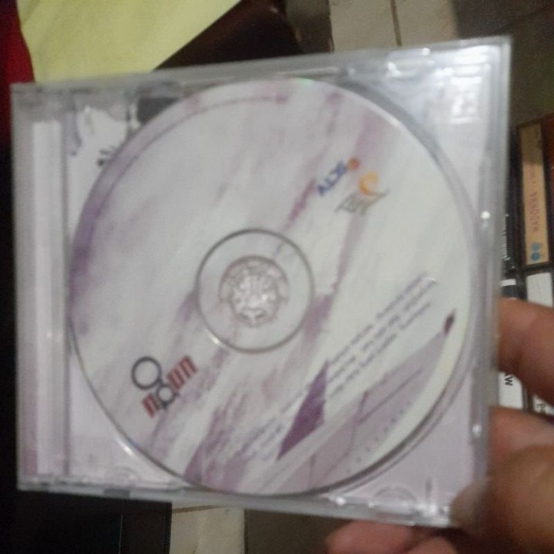 vd musik ungu melayang tanpa.cover art depan (CD588)