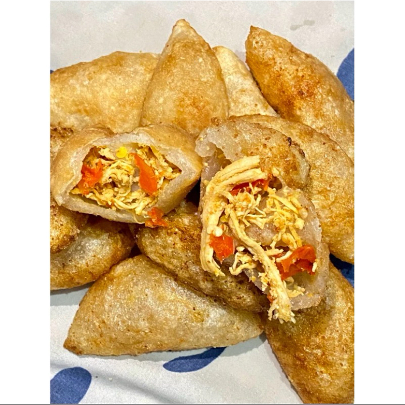 

Cireng isi ayam suwir pedes premium