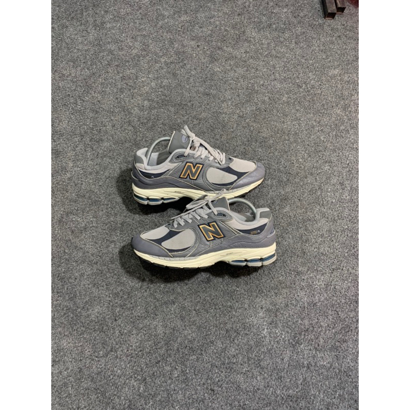 new balance 2002r castlerock second ori