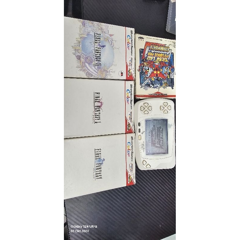 WONDERSWAN COLOR KONDISI BAIK NORMAL LANCAR , KASET 4