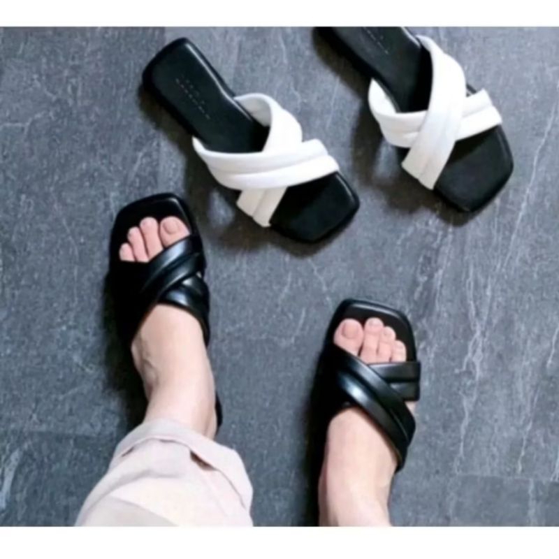 SANDAL TEPLEK WANITA TALI SILANG