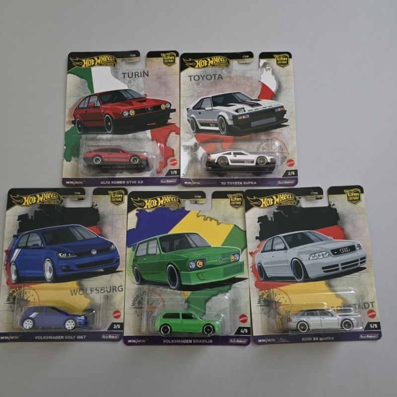 Hot Wheels Premium World Tour Set