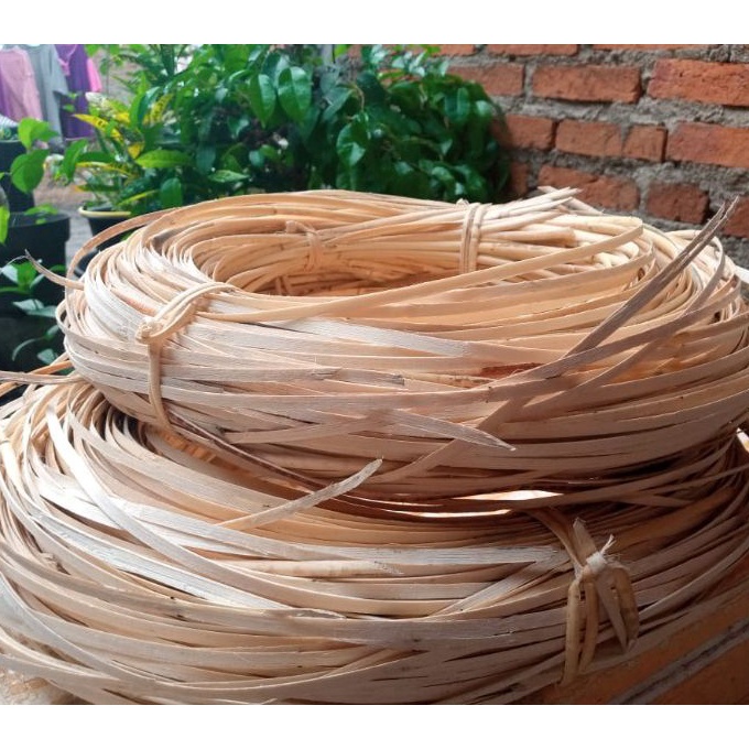 Price TALI ROTAN  IKAT IRATAN ROTAN  TALI ROTAN LESIO KULIT BENTUK PIPIH PERKILOGRAM