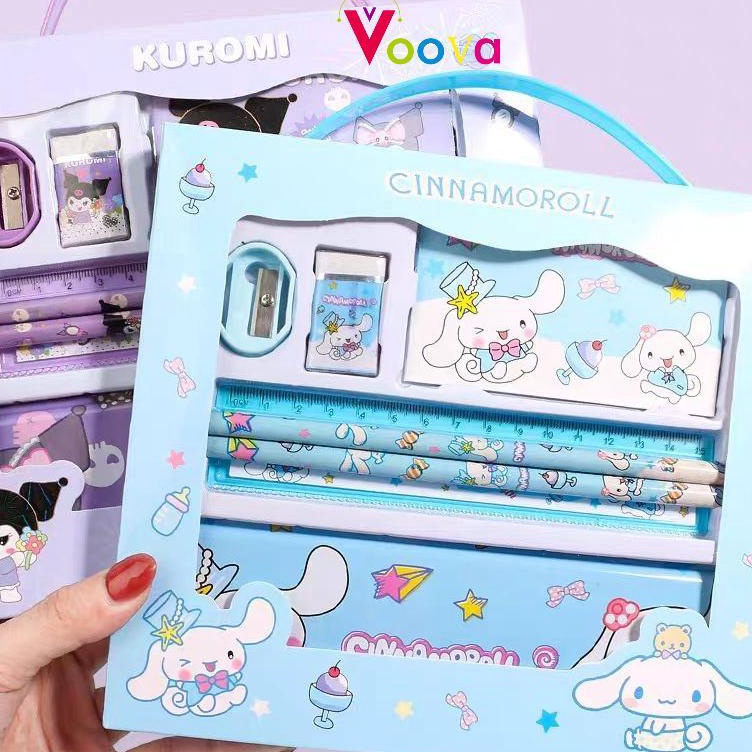 

Paket Spesial VOOVA Set Alat Tulis Kotak Pensil Anak Set 7 in 1 Stationery Untuk Hadiah Anak Sekolah Sanrio Alat Tulis Set Kotak Pensil Karakter Kuromi Set ATK Lucu dan Murah