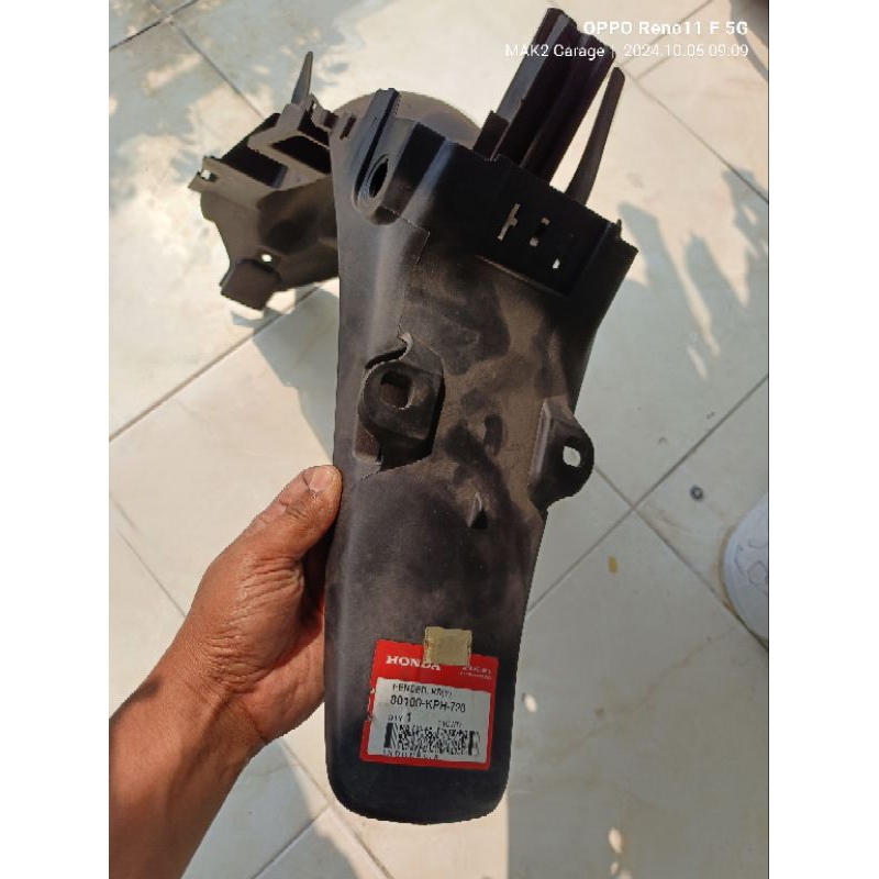 spakbor fender belakang Honda karisma X original AHM 80100 kph 720