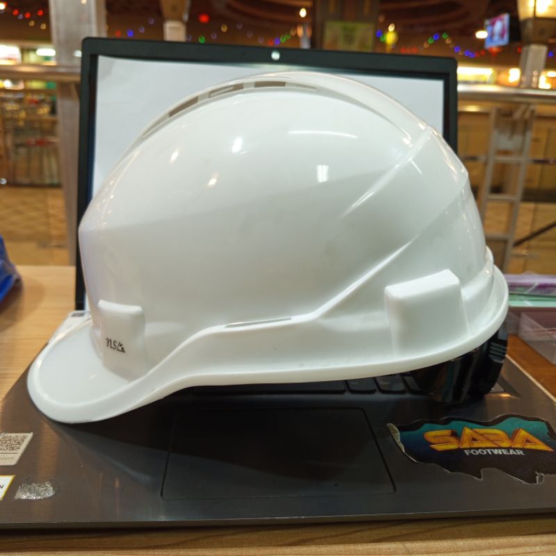Helm safety nsa vented / helm safety proyek fastrack putih