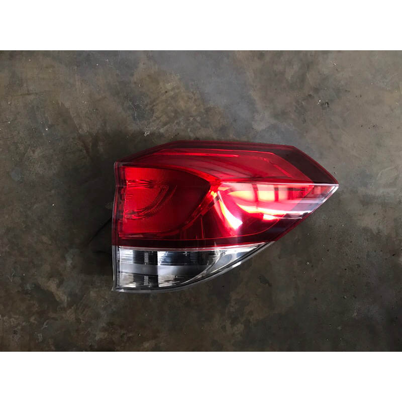 stoplamp lampu belakang honda mobilio