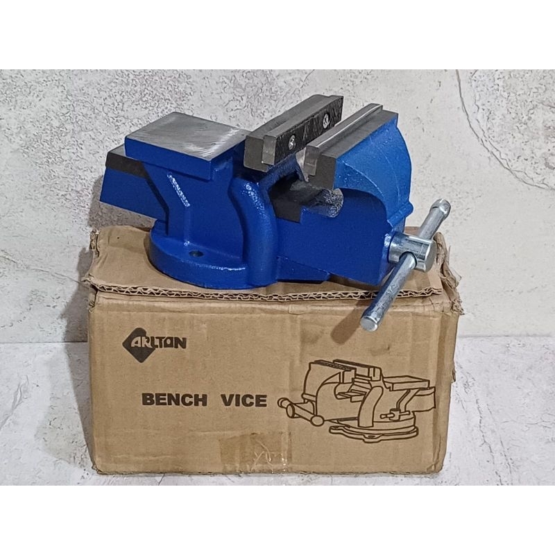 Ragum 4" Merk Carlton / Ragum 4 Inch Carlton / Bench Vice 4" Carlton