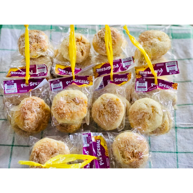 

KUE PIA BAKPIA SPECIAL BESAR ISI 10 PCS ENAK GURIH KRISPI DAN MURAH