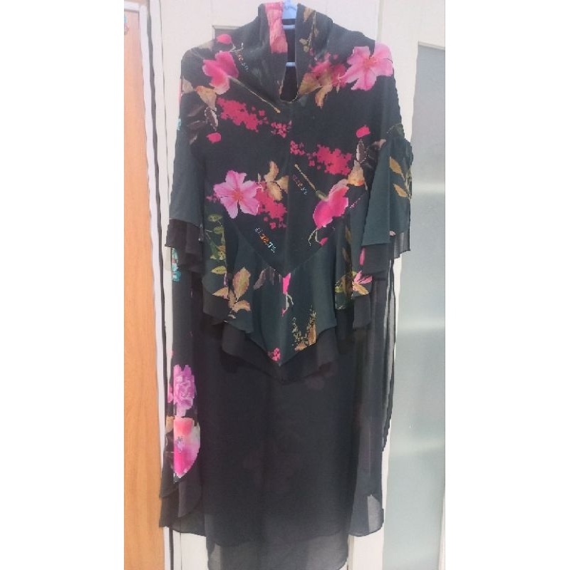 Preloved khimar sisesa hitam