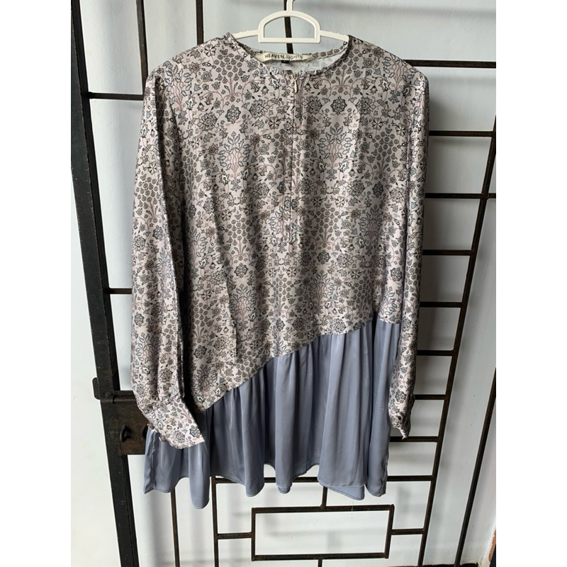 RHEA SHIRT BY HL HEAVEN LIGHT