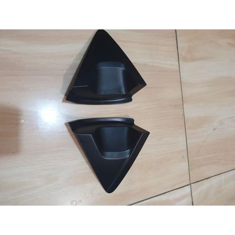 COVER GARNISH PILAR SEGITIGA PINTU BELAKANG HONDA HRV HR-V 2022