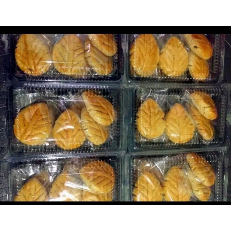 

nastar daun jumbo premium isi 5 pcs