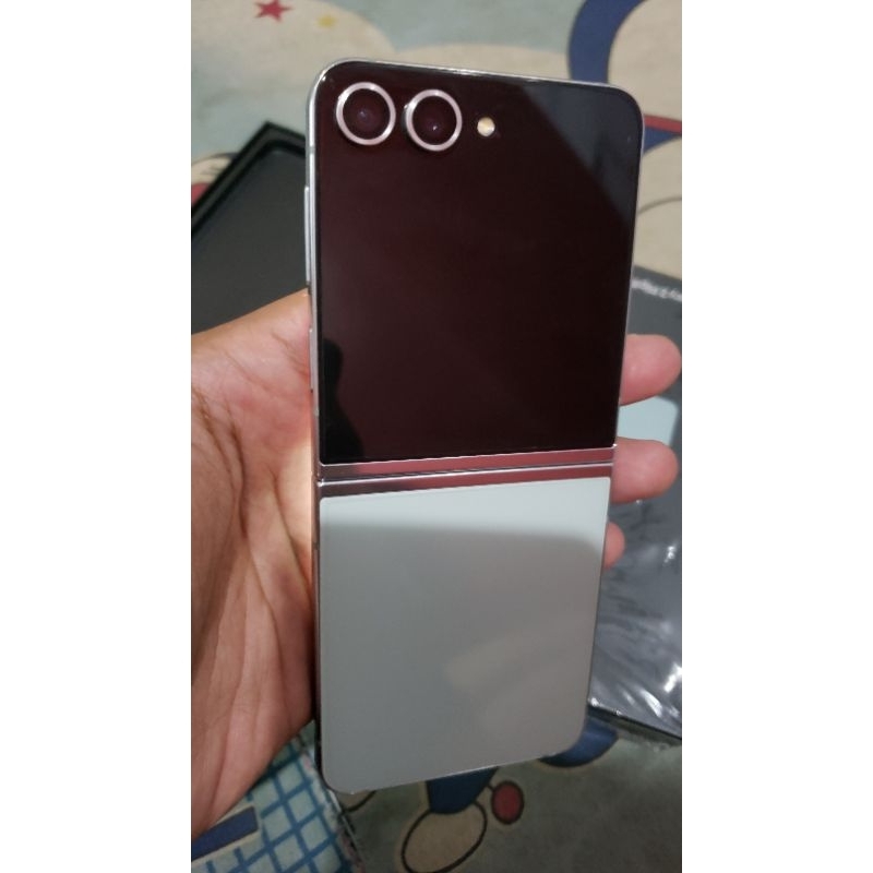 Samsung Z Flip 5 Sein (minus LCD saja)