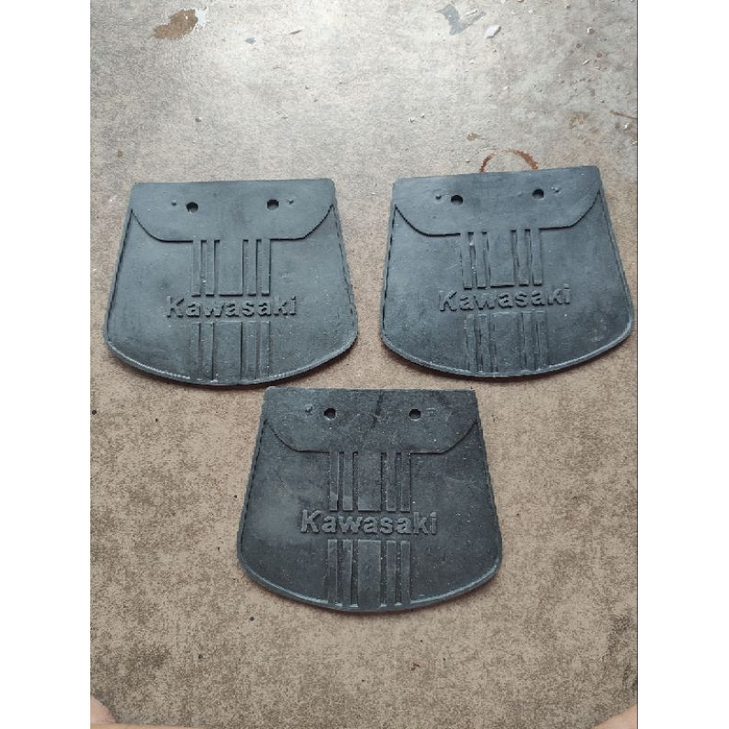 karet spakbor depan kawasaki