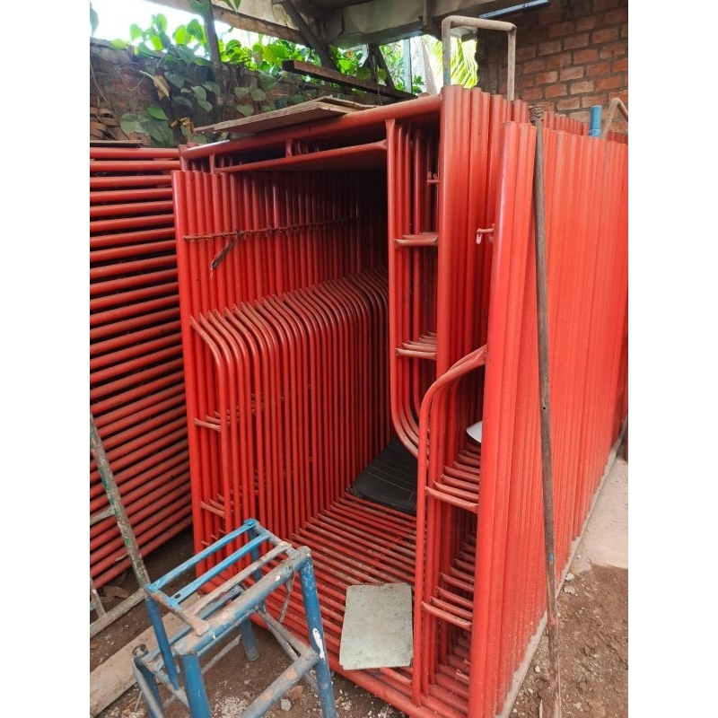 1 Set Scaffolding 170