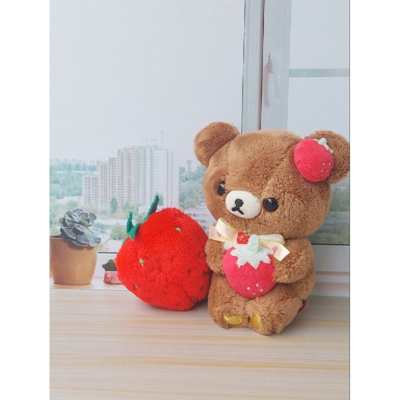 Chairoikoguma Rilakkuma Strawberry