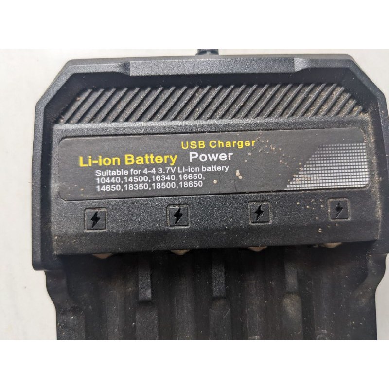 Charger Batre Baterai 18650 4 Slot Original USB Carger Batre 18650