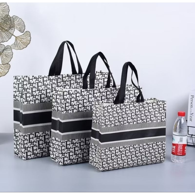 

Tas Belanja / Tas Spunbond / Goodie Bag Spunbond / Spunbond Bag