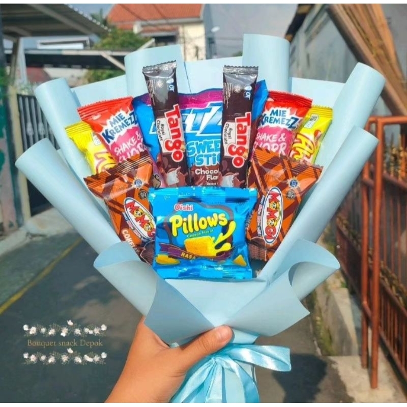 

Buket snack isi 10 part1 // bouquet wisuda / hari guru / hadiah hari ibu GRATIS ONGKIR XTRA