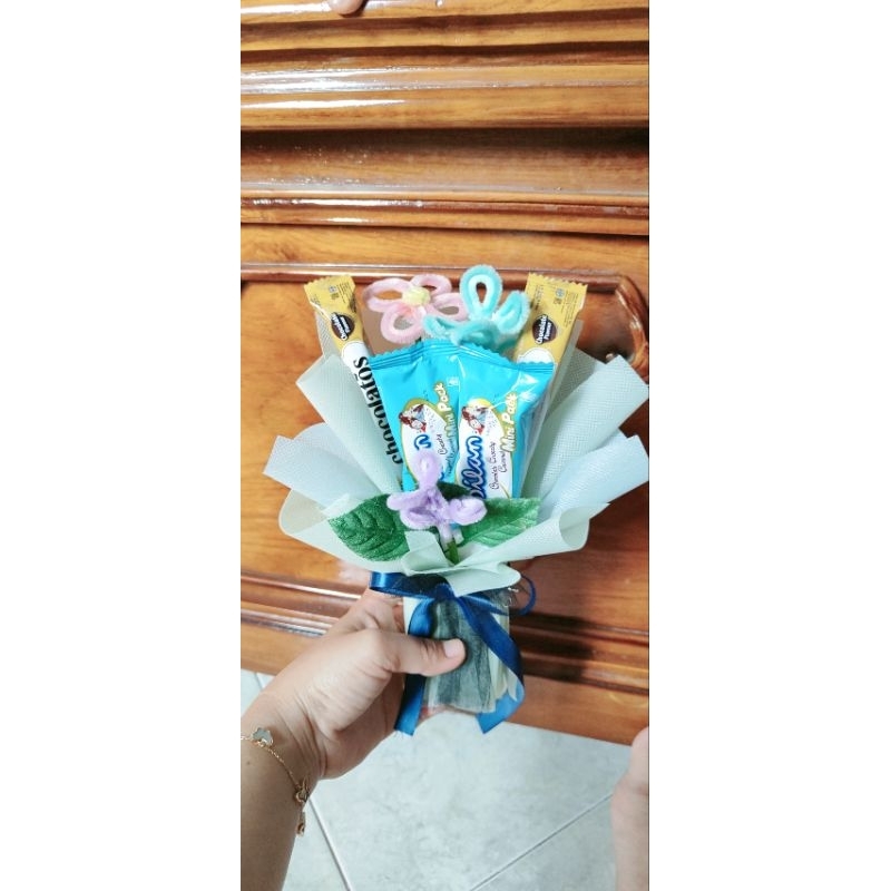 

Buket Tema Warna HIJAU TOSCA BIRU PASTEL - Buket Snack / Buket Jajan