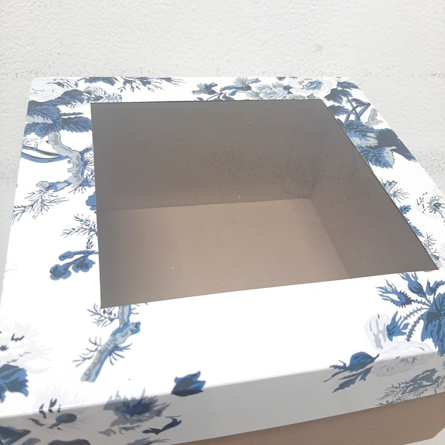 

(10pcs) dus box cake dus box hampers edisi bunga biru mika ukuran 22x22x12cm duplek 350gr