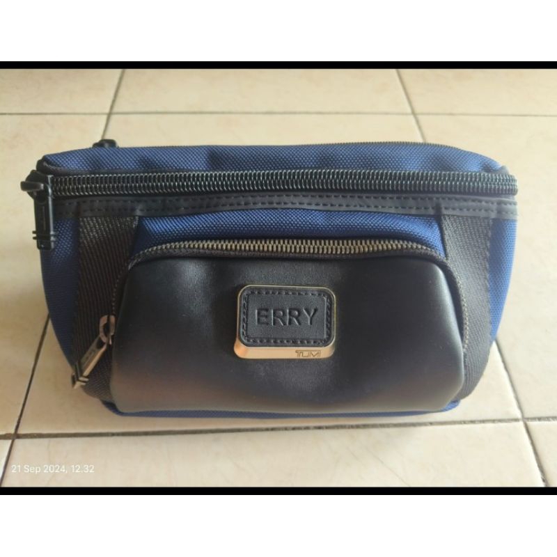 tas selempang / pinggang tumi