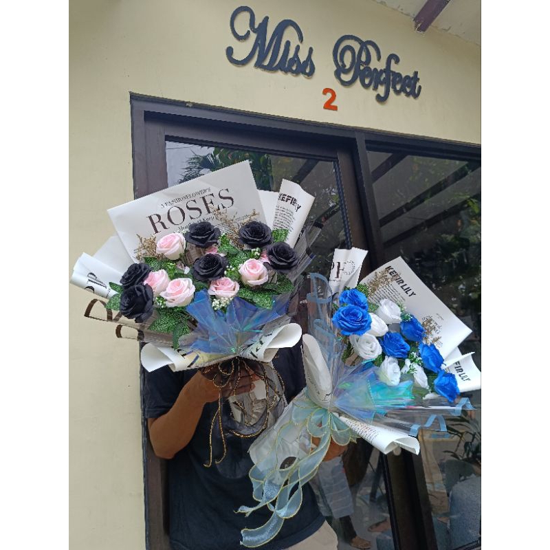 buket bunga mawar artificial palsu Surabaya hologram