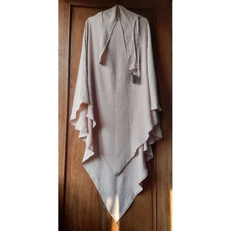 Preloved FK French Khimar Triangle Alquwwah Hijab