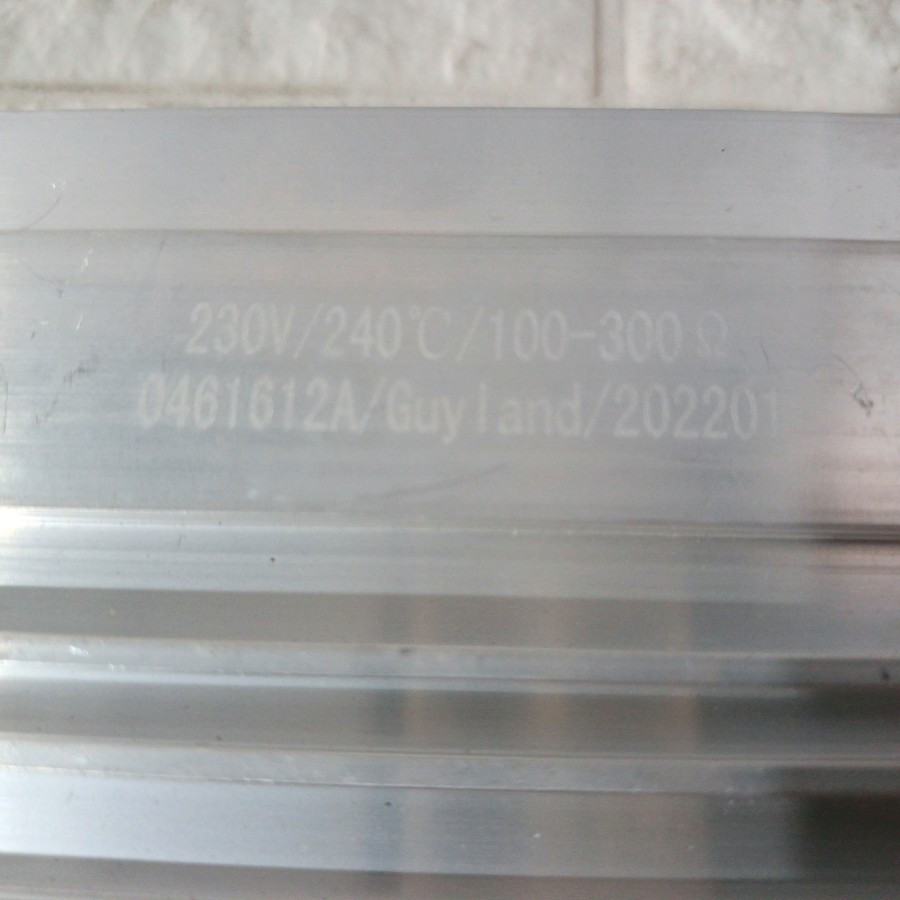 Ciasaatcisarua Elemen Ptc Solder Ptc Pemasang Led 240C 100-300 Ohm Heater 220V