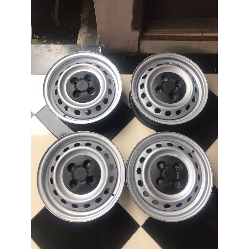 Velg ring 14 kaleng oemlook sigra pcd 4x100 plus center dop