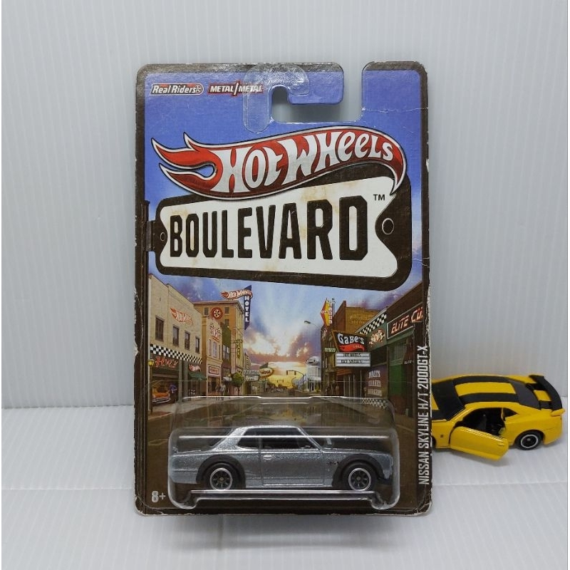 Hot Wheels Boulevard Nissan Skyline H/T 2000GT-X 2013 Mix 1 Hakosuka Hotwheels