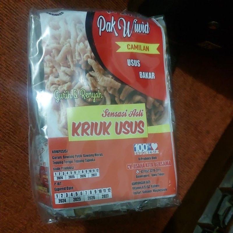 

camilan kripik usus bakar